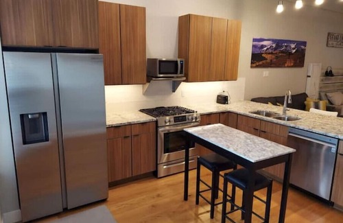 Grand Lake Condo | New Build Boardwalk Studio Condo steps from Lake!n