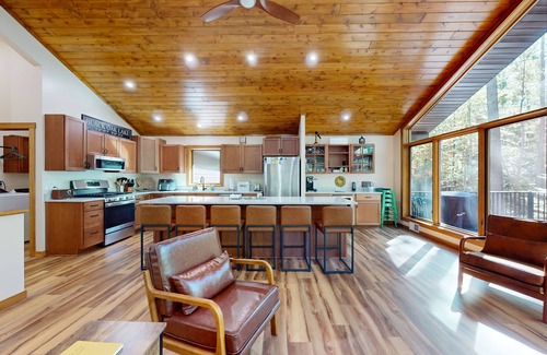 Land O Lakes House | New Build-Serene Wooded Home with WIFI, Gas Grill, Near Lakes & Trails