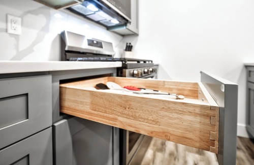 Juneau Condo | New build w/AC, washer, etc.