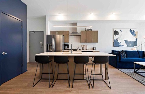 The Gulch Apartment | NEW BUILD w/Pool! Walk to Broadway