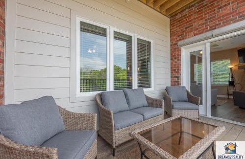 Branson House | NEW BUILD - Walk-In - Resort Amenities - Near 76 Strip - FREE TICKETS INCLUDED - FH-G201
