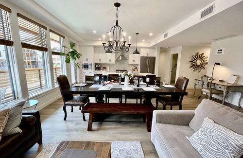 Canmore Apartment | New building of 4 bedroom in the Spring Creek Canmore near Banff