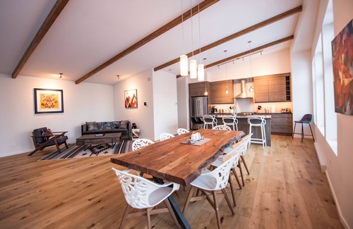 Golden House | New built, modern ski-in/ski-out home with great views of Columbia River Valley