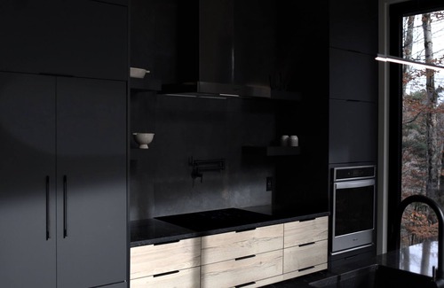 Eastman Ski Chalet | New cabin with sauna: architecture and nature