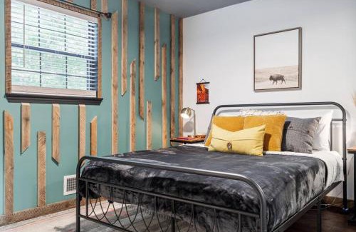 Eagle Mountain House | New Cabin in Mtn Community Hot Tub Fire Pit