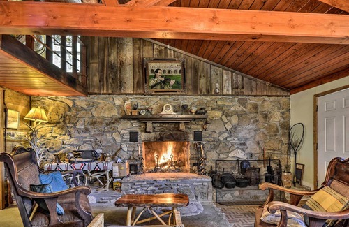 Lawrence County Cabin | NEW! Cabin on Shoal Creek, 9 Mi. to Crockett Park!