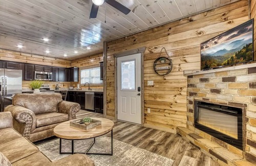 Sevierville Cabin | New cabin with private pool, views, hot tub, arcades, foosball, and charm!