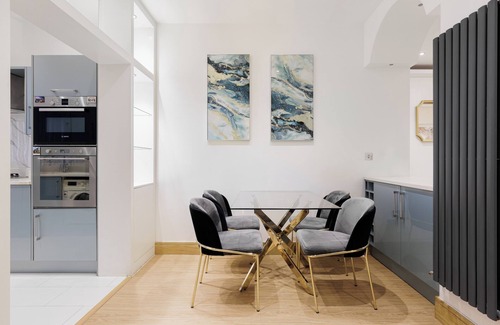 Fairfield Apartment | New! Central 2BR Croydon Flat, 6 Mins to Tram