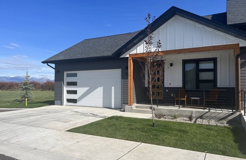 Four Corners Condo | New, Centrally Located, Awesome 3 Bedroom Townhome in big sky Bozeman Montana!