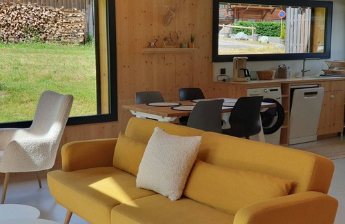 Morzine Ski Chalet | New Chalet in Morzine - 2 Bedrooms, Terrace, Near Center, Sleeps 4