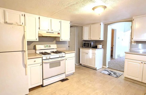 Charleston House | NEW! Charming 3BR Home in Central Location!