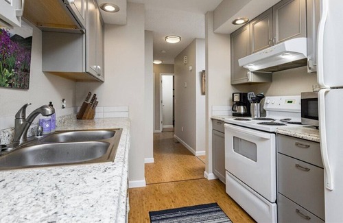 Northeast Anchorage Apartment | NEW Charming Stay in Anchorage