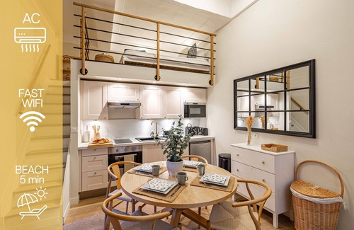 Old Town Apartment | NEW! Chic Oasis Apt, with AC, Heart of Nice, Family Friendly, 5min to Beach!