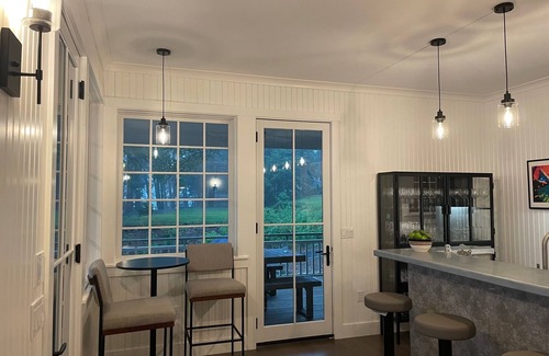 Mount Sunapee House | New Classic Lake House on Lake Sunapee, sleeps 16. 6 bedroom, 6 bath