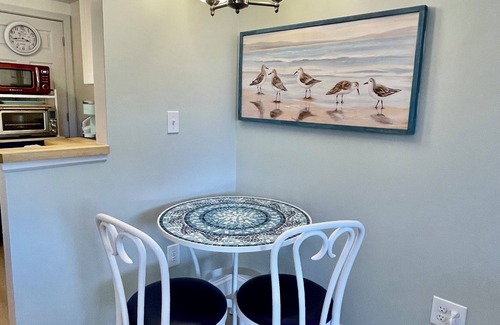 Ogunquit Condo | NEW! Classy Ogunquit Studio! Kitchen, Walkable to everything! In/Outdoor Pools.