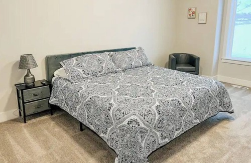 North Logan House | New & Clean 3BR/2.5BA Townhome