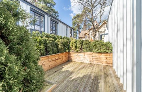 Jurmala Apartment | New Comfortable 2 Bedroom Cottage w/Big Terrace