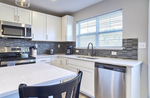 Drums Condo | New Condo! Minutes from Sand Springs Golf Course & Wedding/Event Venue