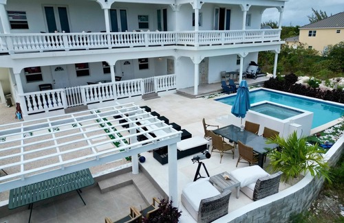 Wheeland Settlement Condo | New Condo with Sea View