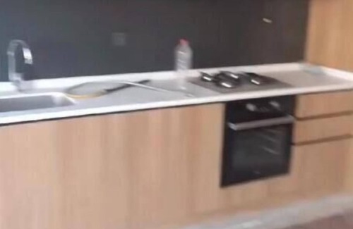 Sarsu Mahallesi Apartment | New condo with swing pool, indoor parking , exercise room. 2miles to beach