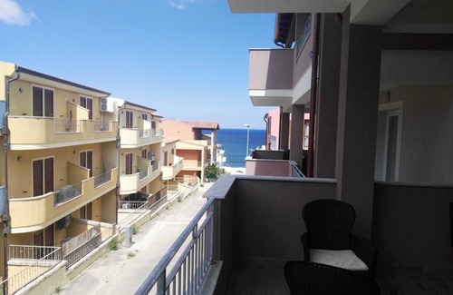 La Ciaccia Apartment | New Construction, beautiful 2 bed apartment facing the sea, Wi-fi ,Aircon