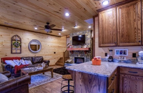 Cadiz House | New Construction, Beautiful Home with Boat Slip