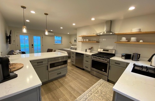 Fall City Cottage | New Construction Cottage! Walk to Lake and Hiking Trails
