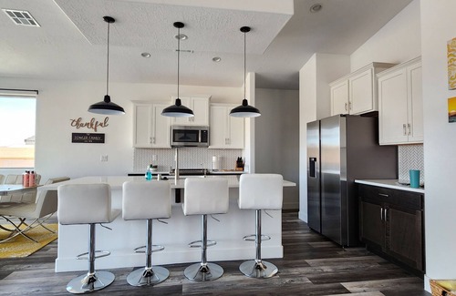 Mesquite House | New Construction! Desert Oasis 3 bed/2 bath home