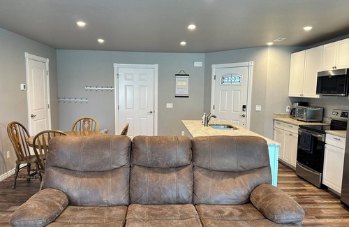 Evergreen House | New construction! Duplex, 30 min to Glacier National Park.