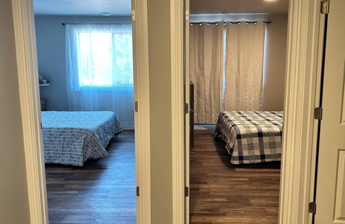 Evergreen House | New construction! Duplex, 30 min to Glacier National Park.