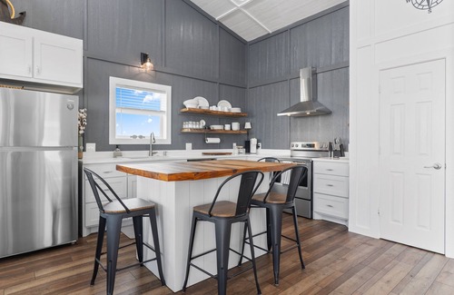 Cedar Lane House | New Construction Gulf-Front Getaway in Sargent