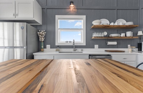 Cedar Lane House | New Construction Gulf-Front Getaway in Sargent