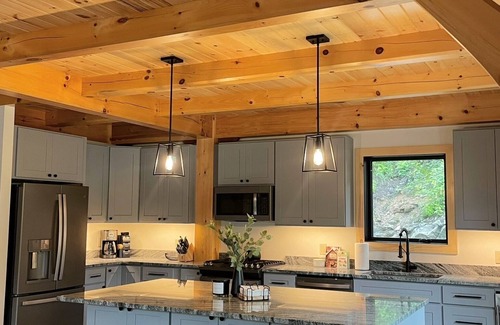 Killington Ski Chalet | New Construction Timber Frame/Mins to mountain and restaurants/Amazing views