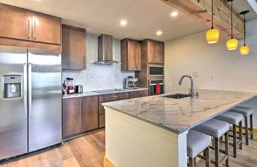 Ellijay Cabin | New Construction with Modern Design & Hot Tub!