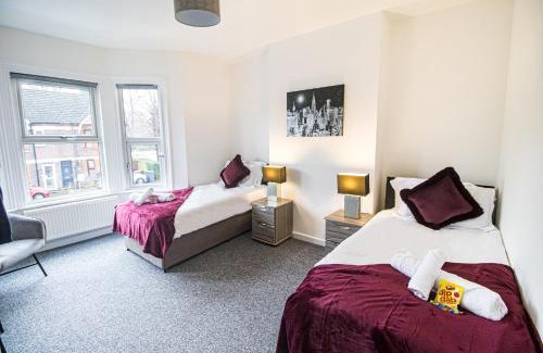 Luton Apartment | New Contractor House & M1 Access & LLA & Dunstable