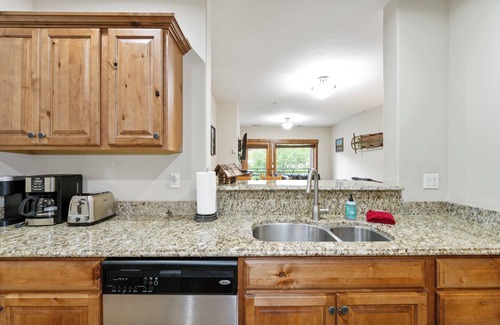 Whitefish Condo | New Convenient ski-in/ski-out condo on Big Mountain!