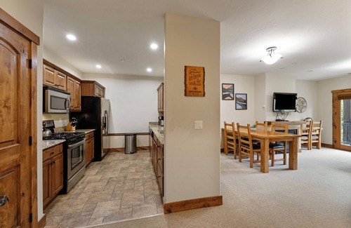 Whitefish Condo | New Convenient ski-in/ski-out condo on Big Mountain!