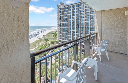 Windy Hill Condo | New Corner Wraparound Balcony & Direct Oceanfront!