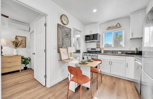 San Bernardino House | New&Cozy 1BR with Private Yard near NOS & Yaamava