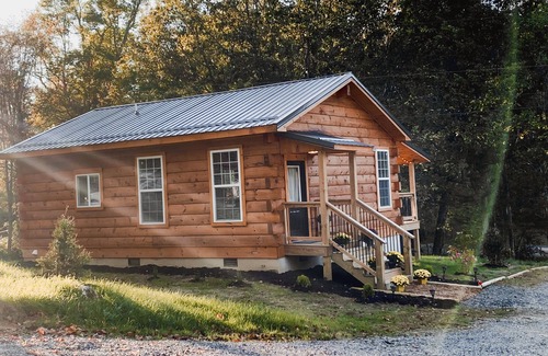 Damascus Cabin | NEW! COZY 4 Guest Cabin in Damascus! NO PET FEE!