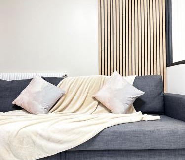 Quartier de la Maison-Blanche Apartment | New Cozy Apartment in Paris center metro 7 & 14
