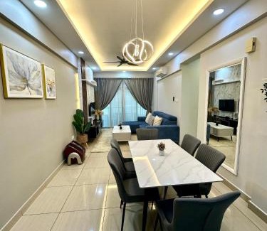 Tebrau Apartment | New! Cozy Cottage 3BR Suite - Austin Height 10pax