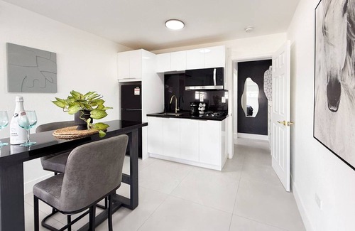Miami Gardens Apartment | New Cozy Delux 1BR Near Hard Rock Stadium