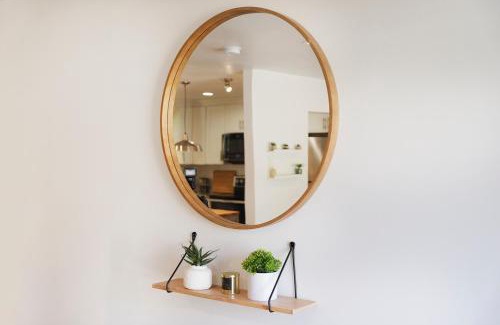 Crystal River House | NEW Cozy House 5 Min Three Sisters Springs
