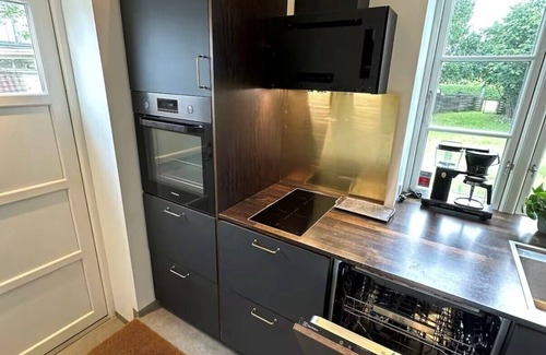 Hvidovre Municipality Condo | New & cozy modern suite