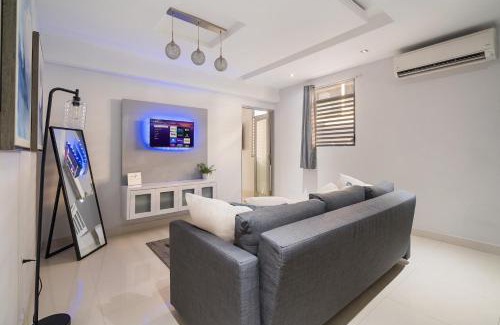Isla Verde Apartment | New - Cozy San Juan Condo - 3-min walk to Beach Front