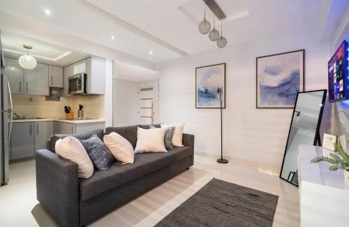 Isla Verde Apartment | New - Cozy San Juan Condo - 3-min walk to Beach Front