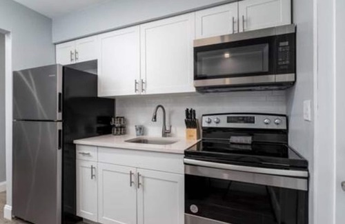 Coral Ridge Apartment | New, Cozy Studio - Heart of Fort Lauderdale