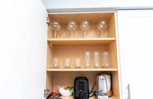 Coral Ridge Apartment | New, Cozy Studio - Heart of Fort Lauderdale