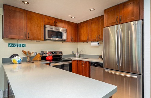 Bear Valley Condo | NEW! CreekSide #3 (3-Bedroom Home) - Pets Allowed by Bear Valley Vacation Rentals